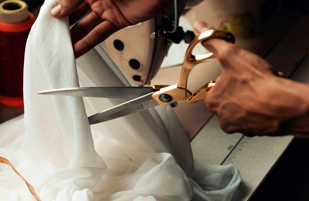 ТОП-10 расходников для швейной машины - портновские ножницы