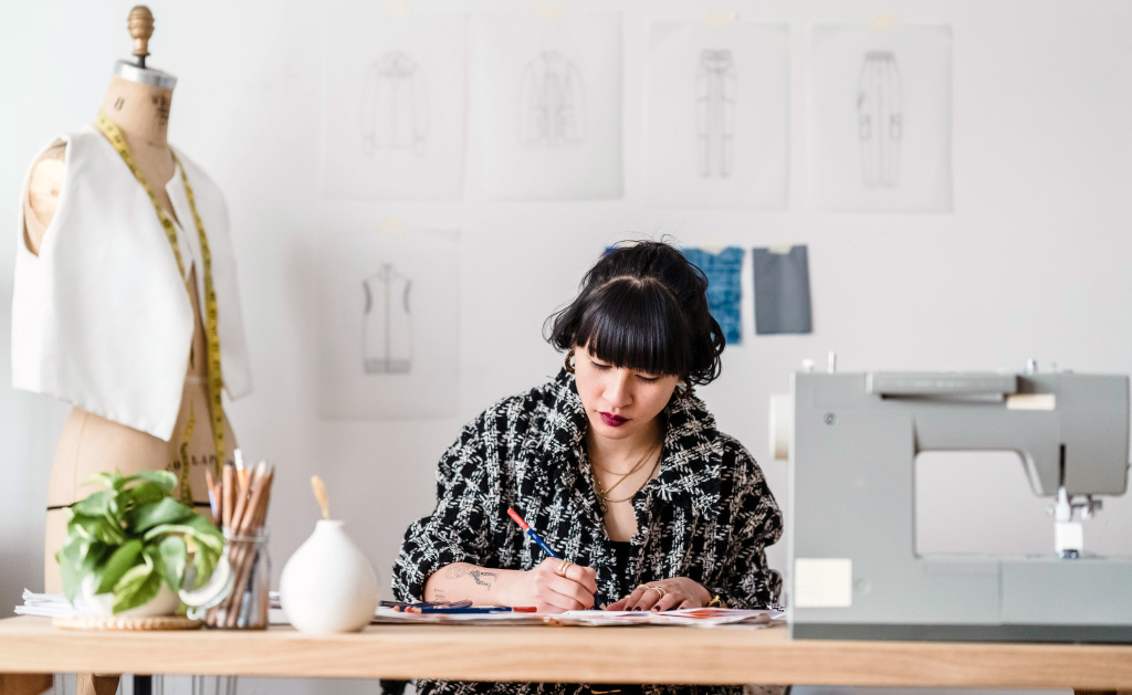 Стол для швейной машины - универсальный стол