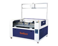Машина для лазерного раскроя кожи SunSure SS-1610D с системой сканирования Машина для лазерного раскроя кожи SunSure SS-1610D с системой сканирования