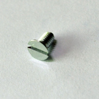 Винт 302S17001